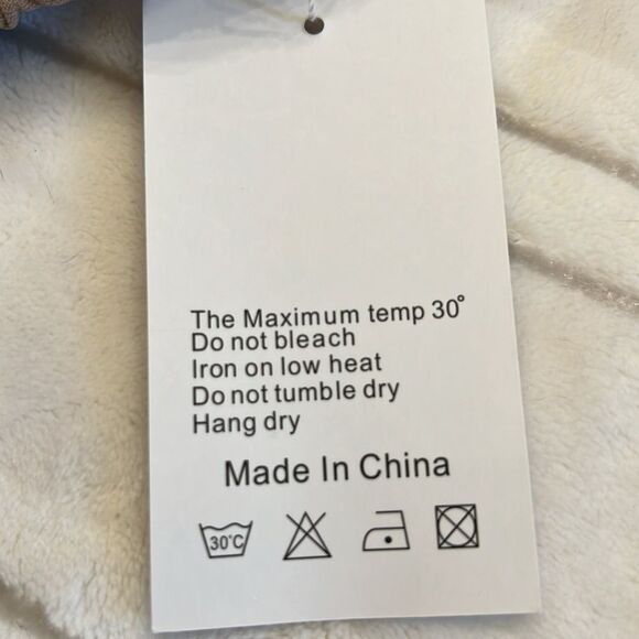 NWT Women’s Wide Leg Split Flowy Pants. Size Large - Picture 6 of 8